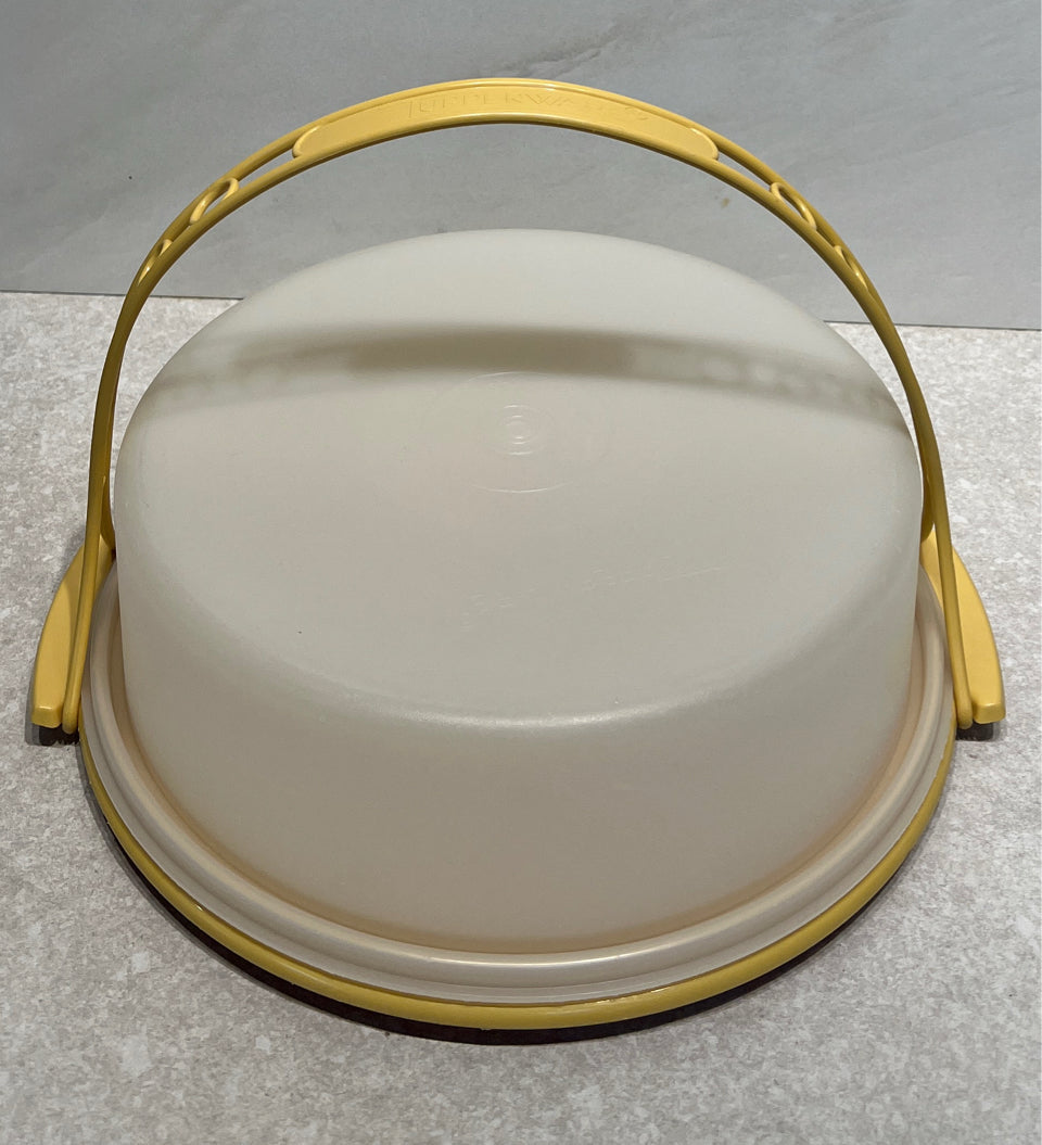 Tupperware Pie Carrier