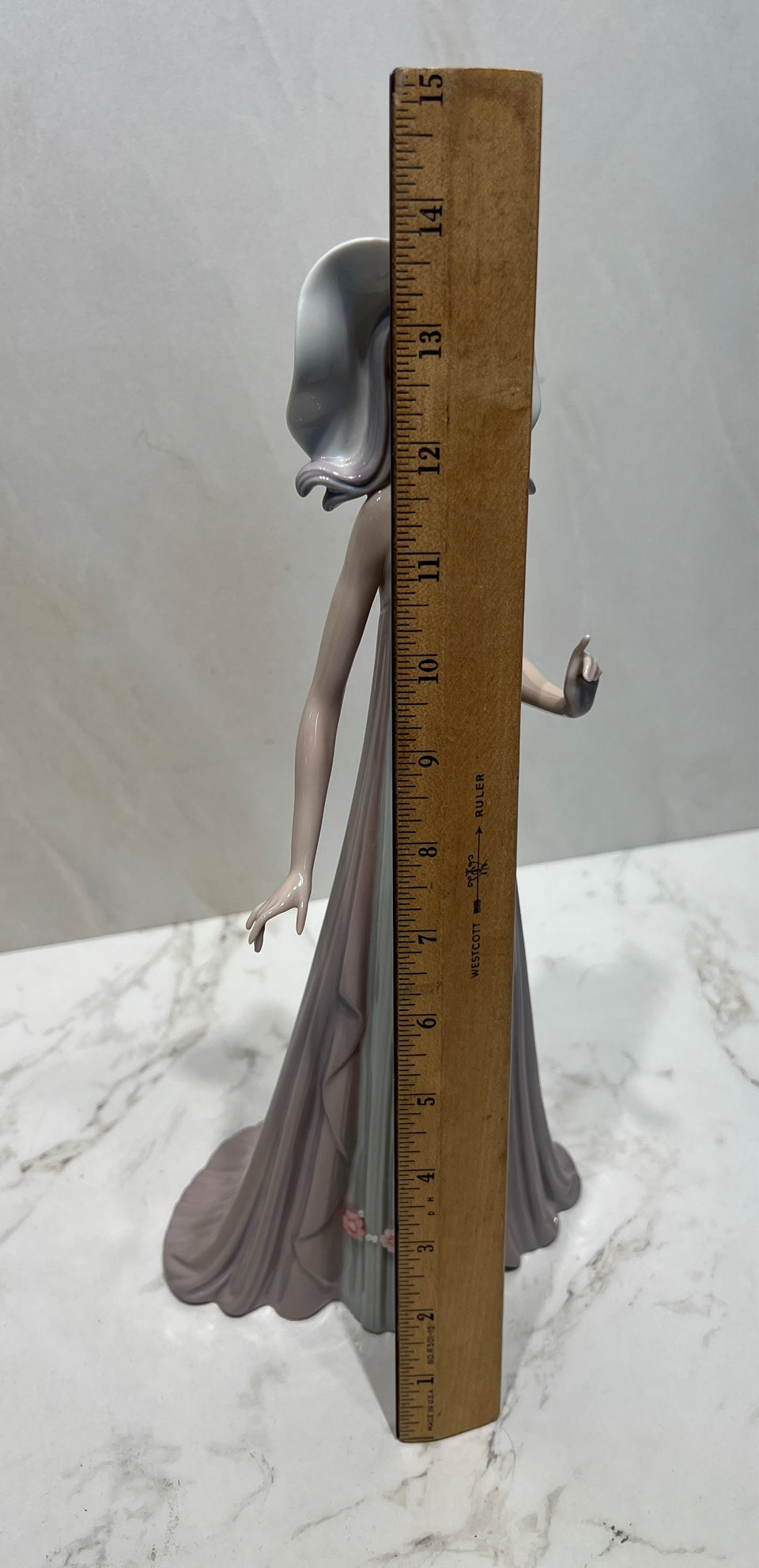 Lladro The Debutante