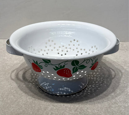 Strawberries Strainer