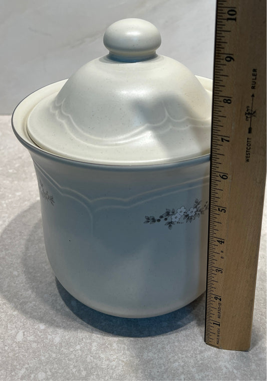 Pfaltzgraff Heirloom Canister