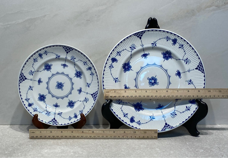 Set of 8 Blue Denmark Dinnerware Pieces