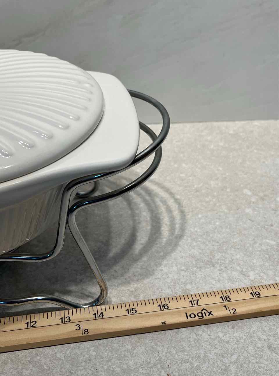 Farberware Covered Casserole with Warmer