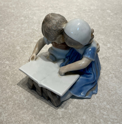 B & G Figurine