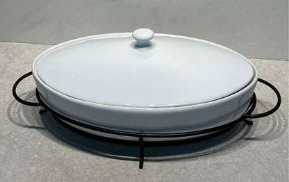 Covered Casserole With Stand
