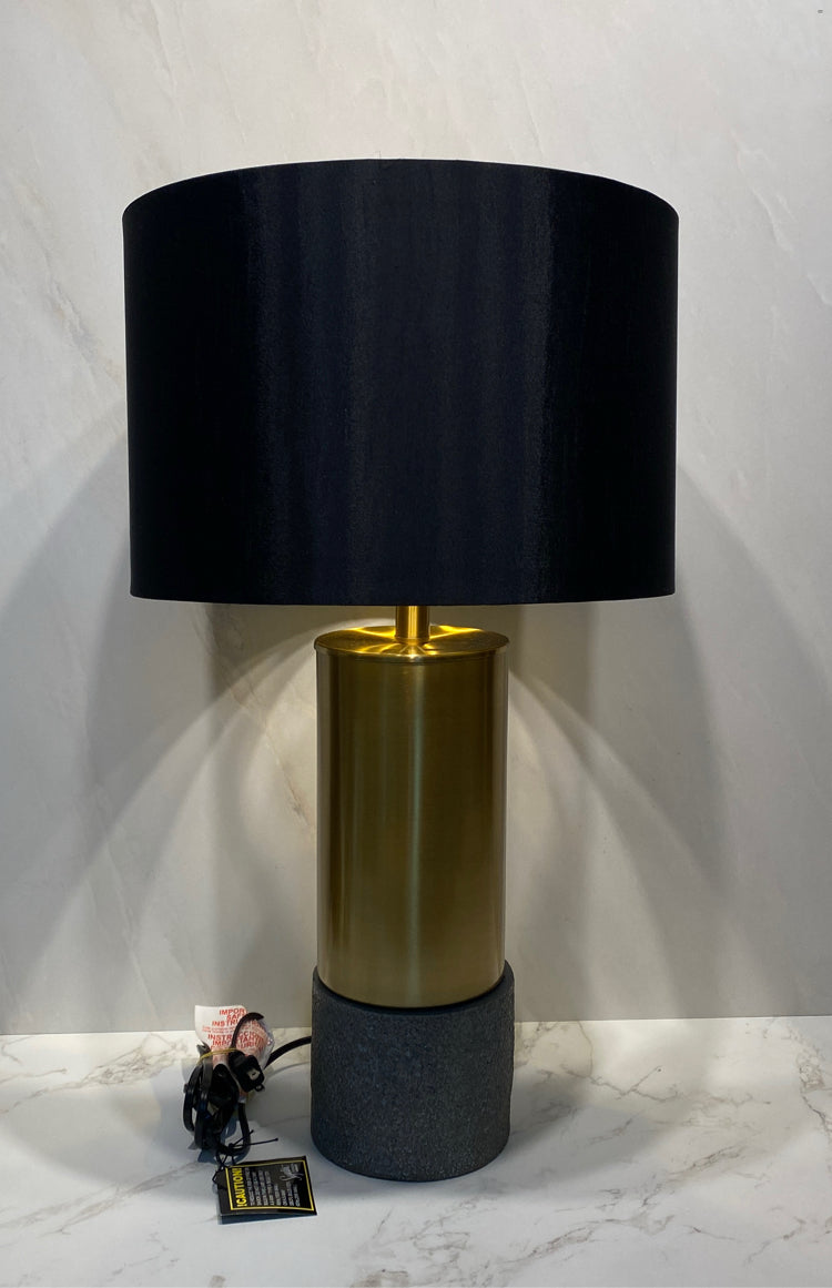 Jacek Table Lamp (Ashley)