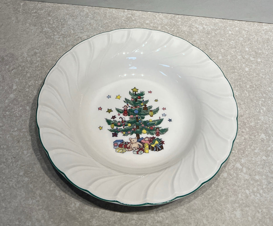 Nikko Christmas 9' Bowl