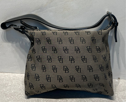 Dooney And Bourke Handbag *
