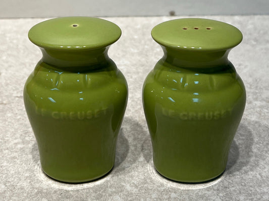 Le Creuset S + P