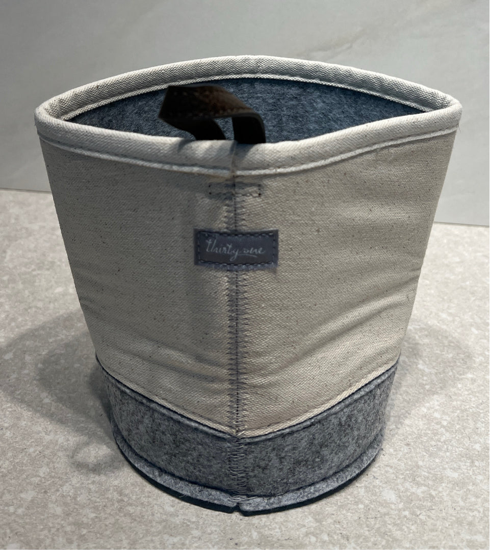 Thirty-One Container