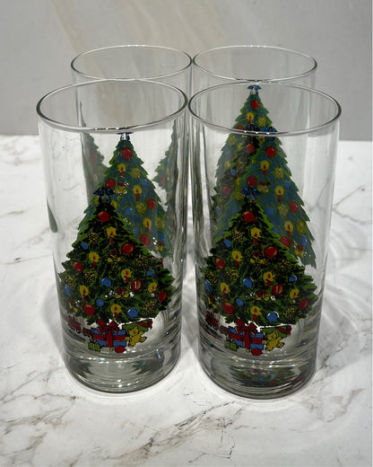 Set of 4 Glasses