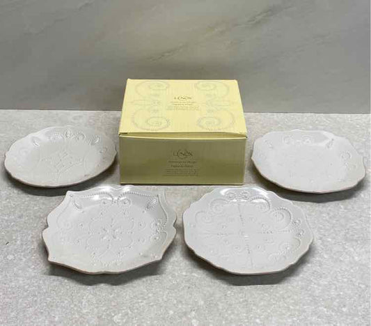 Set of 4 Lenox Plates