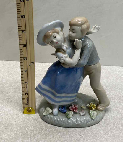 Figurine