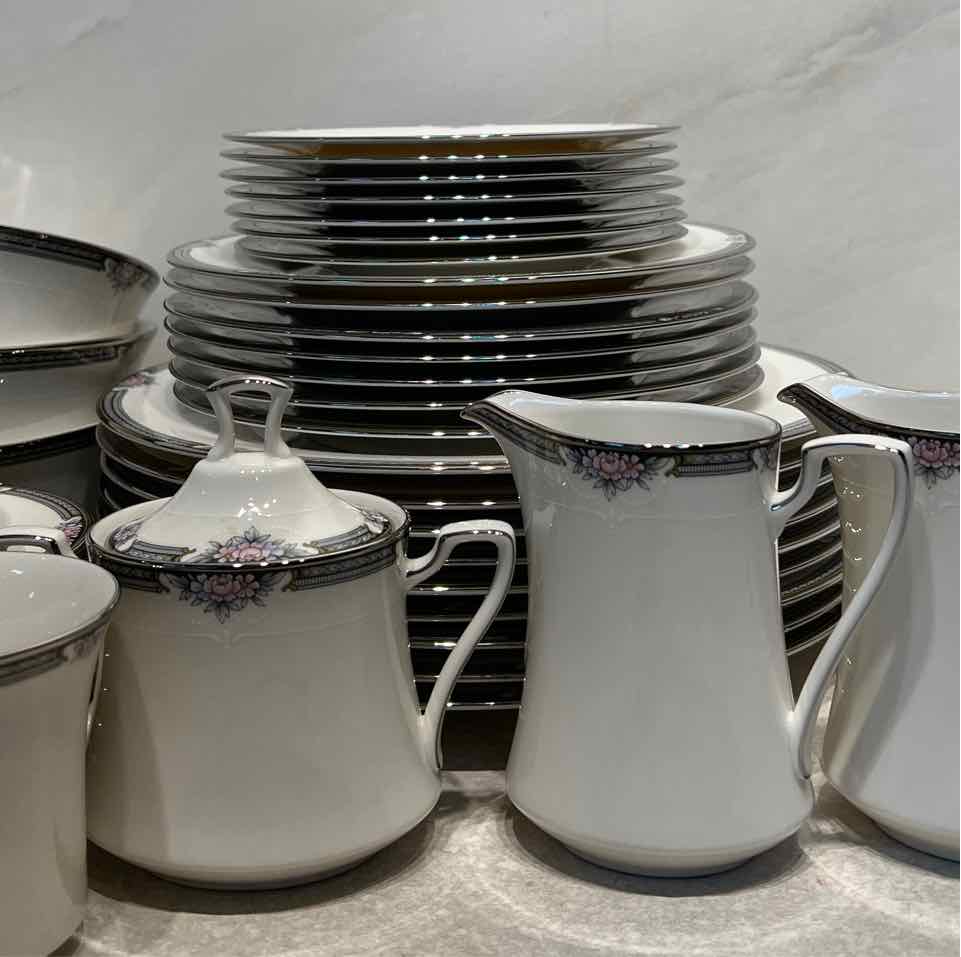 Noritake Halifax Dinnerware Set