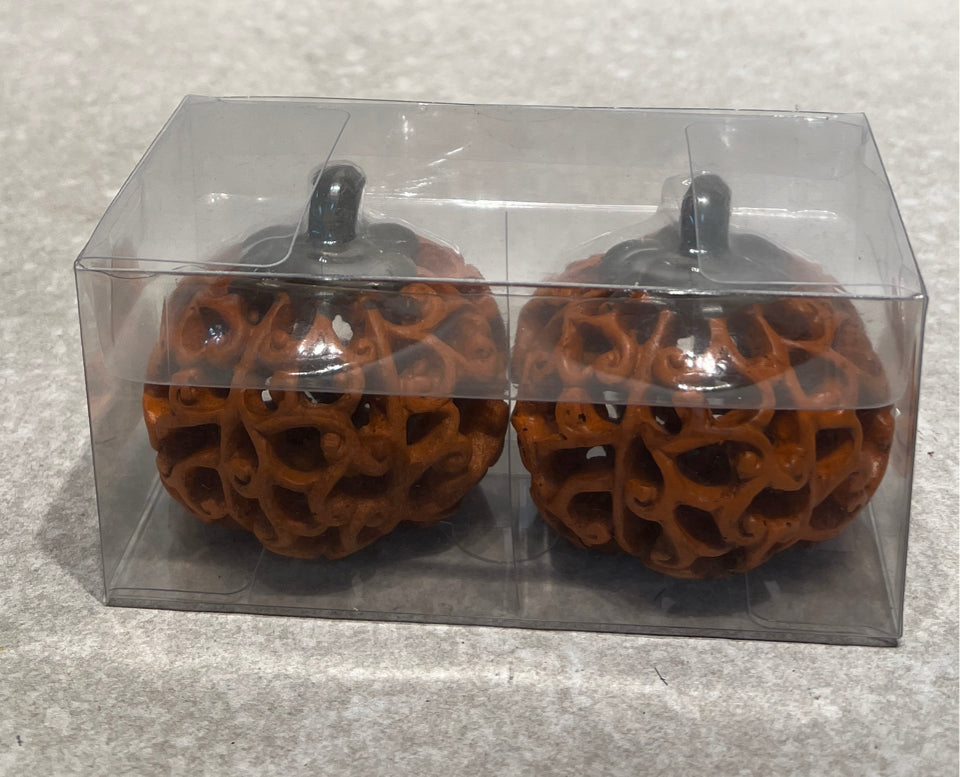 Set of 2 Pumpkins