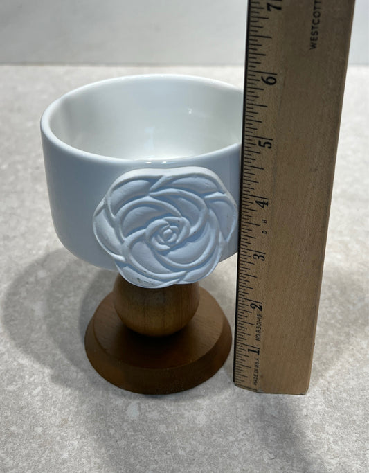 Bowl on Stand