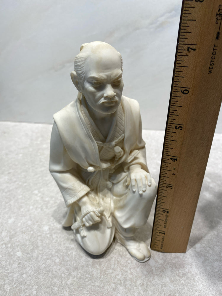 Figurine