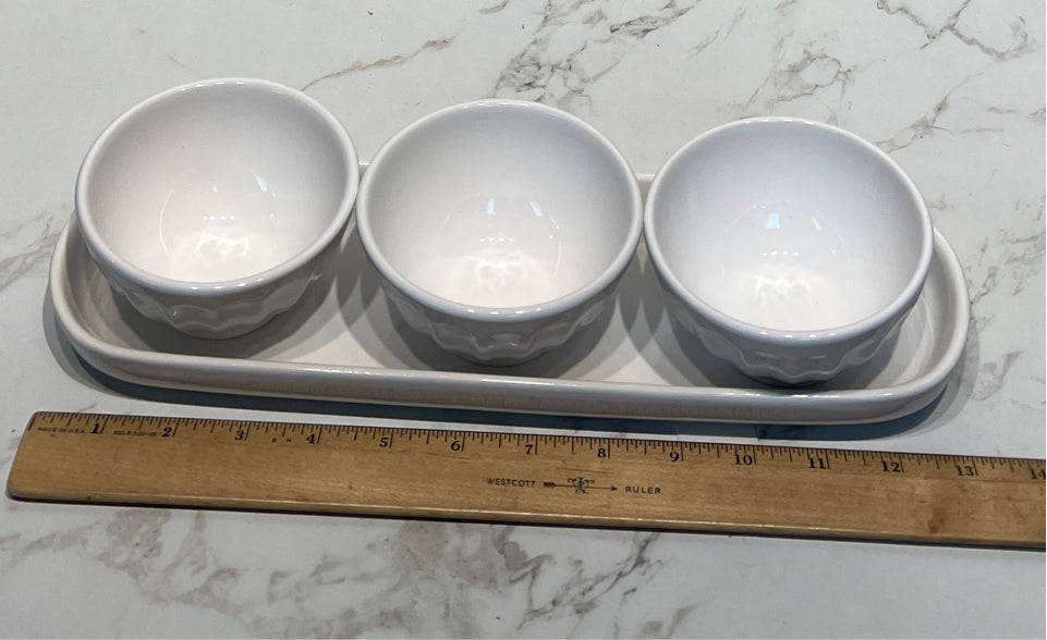 4 Tray With 3 Bowls