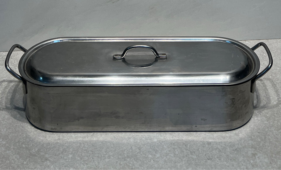 Covered Pan