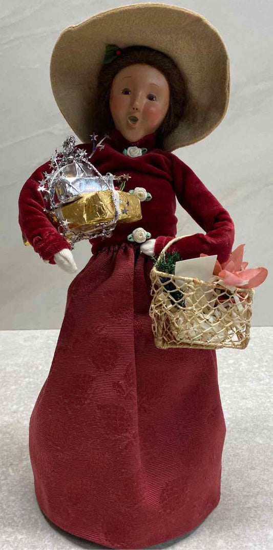 Byers' Choice Caroler