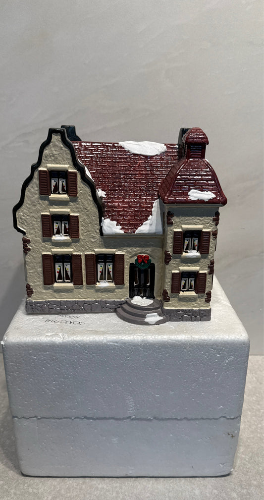 Dept. 56 Sonoma House