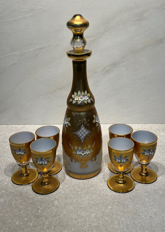 Decanter and 6 Glasses