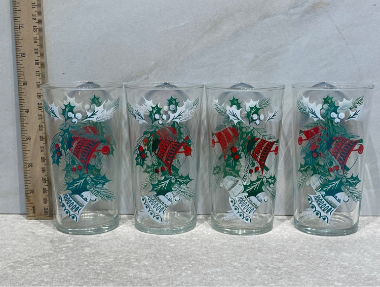 Set of 4 Vintage Glasses