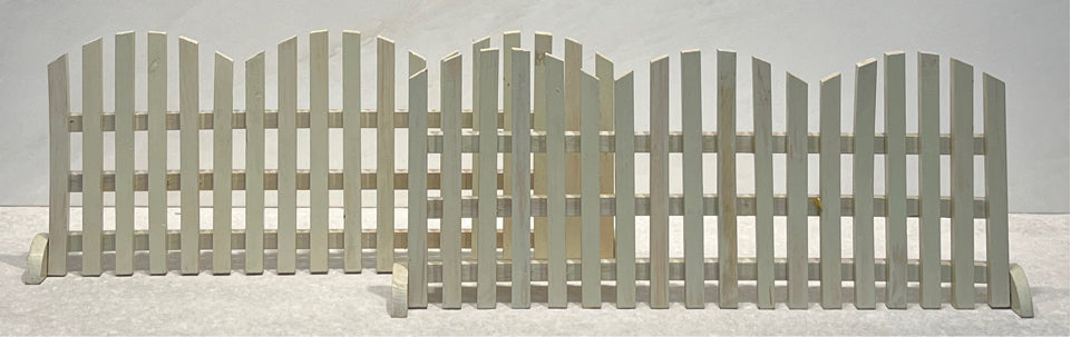 2 Pieces -  Decorative Fence