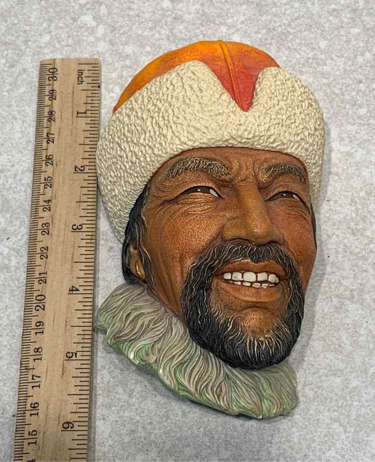 Bossons Figurine