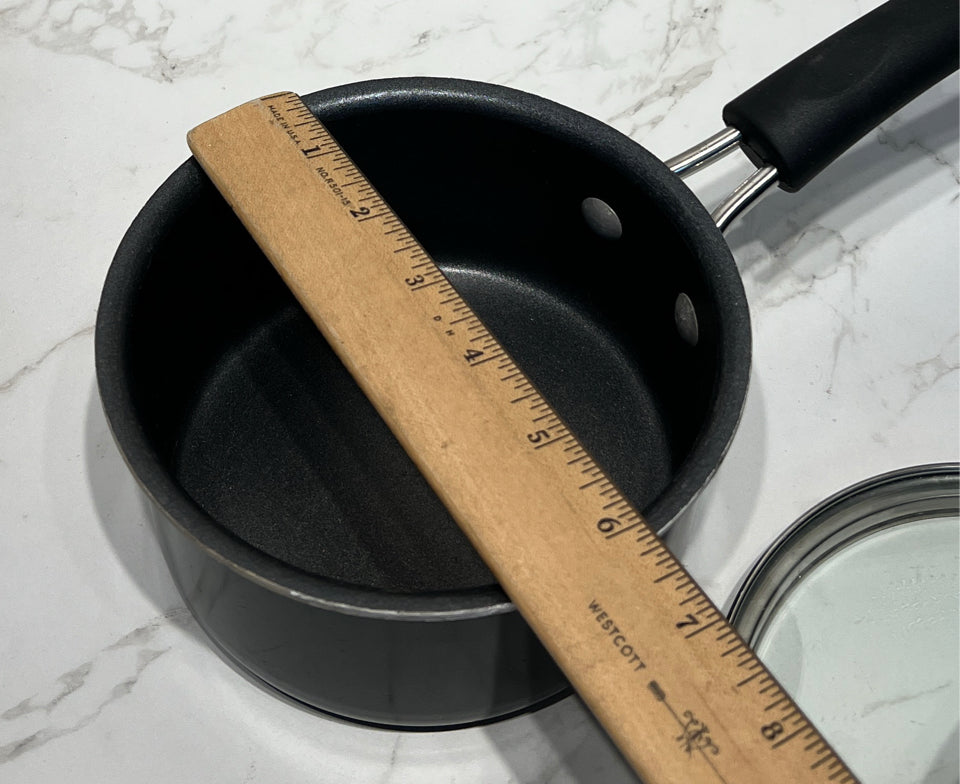 Covered Cuisinart Pot