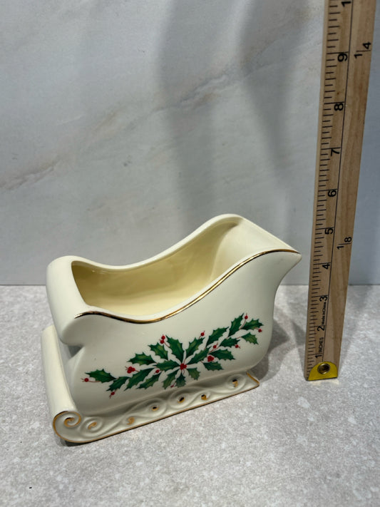 Lenox Sleigh