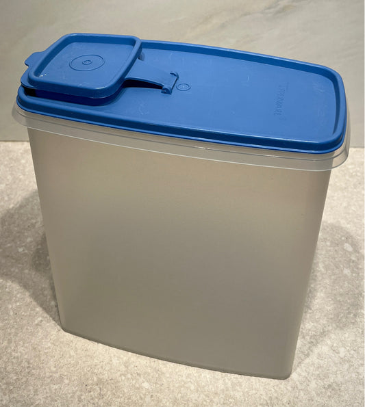 Tupperware Container