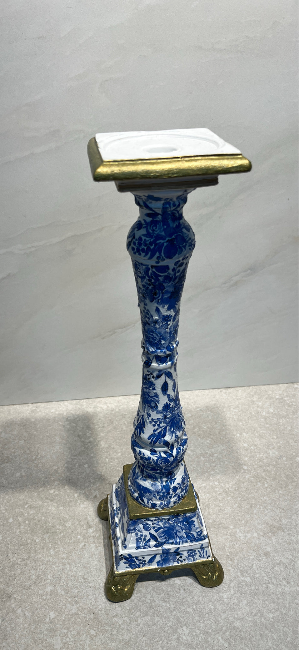 Candleholder