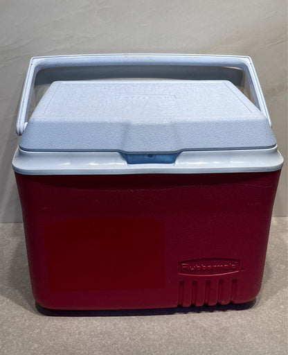 Rubbermaid Cooler