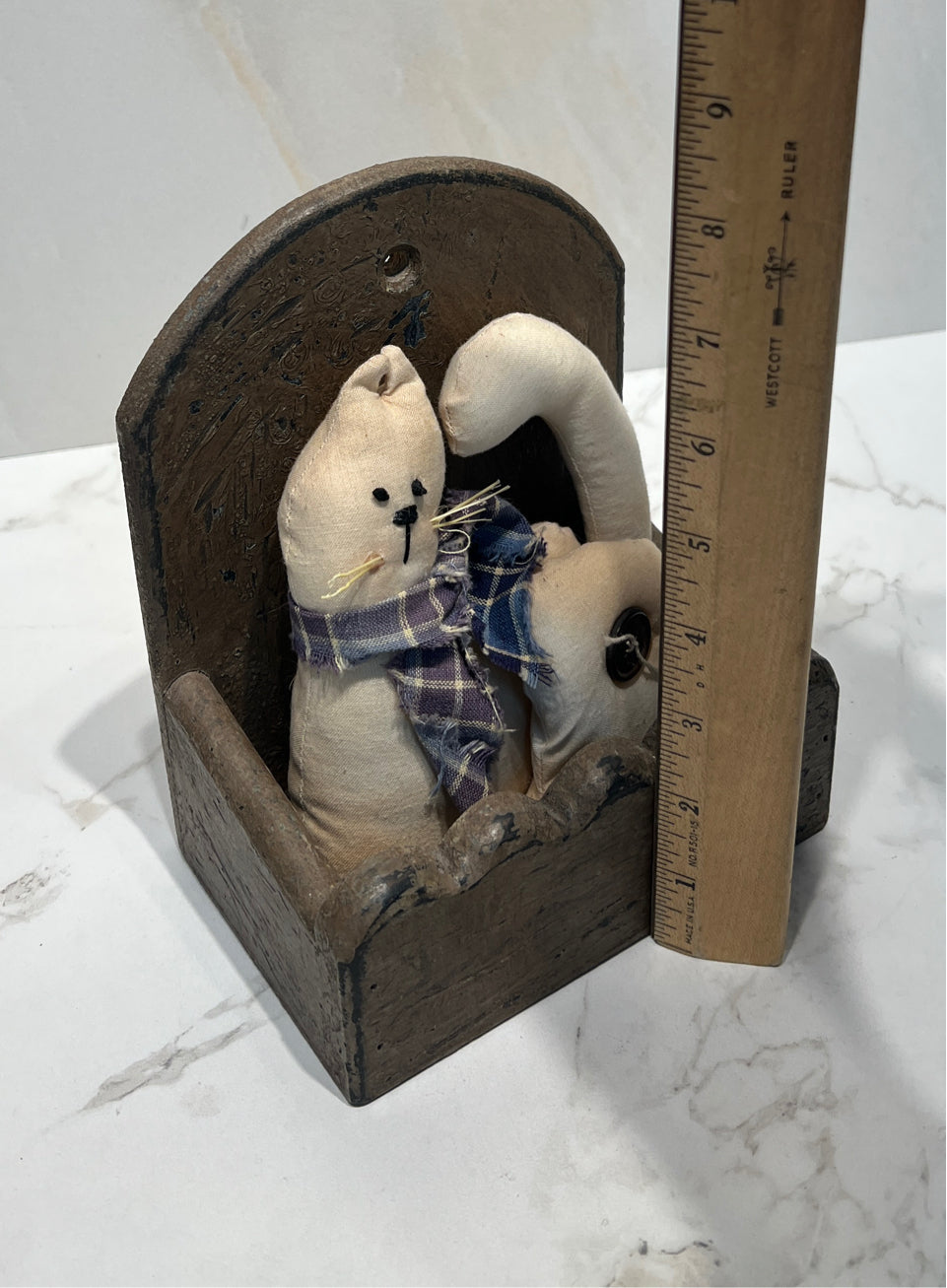 Primitive Decor