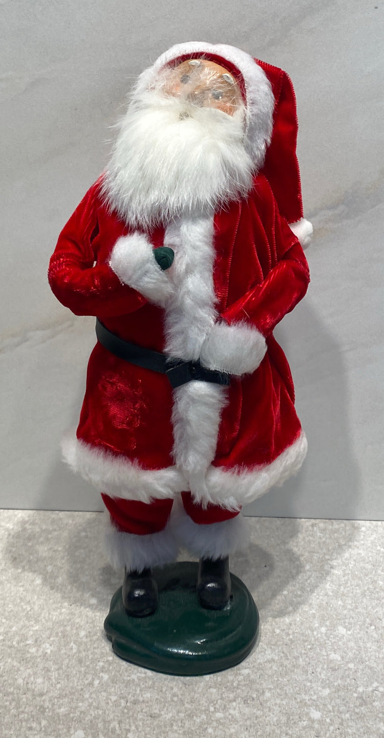 Byer's Choice Santa