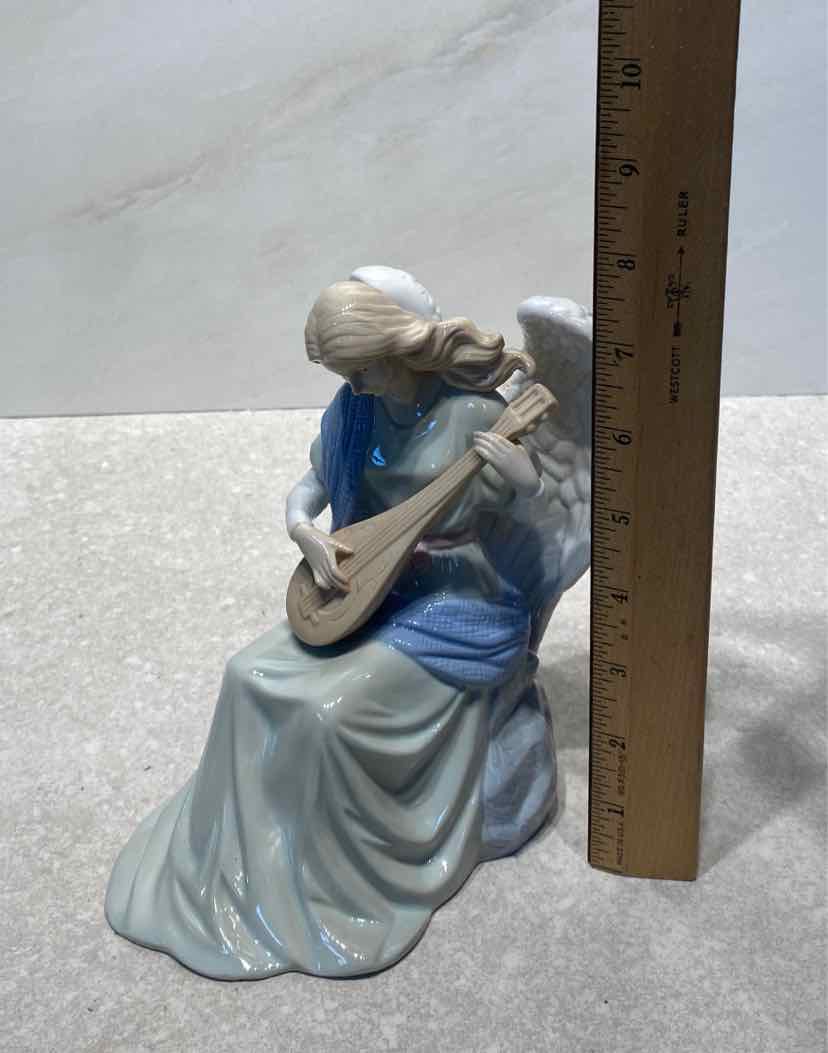 Figurine