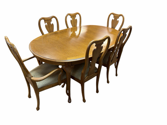Oak Table and 6 Chairs