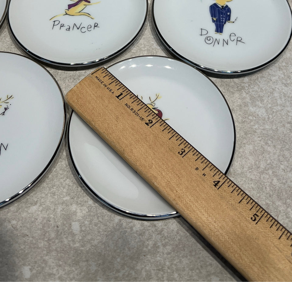 Set of 8 Pottery Barn Plates