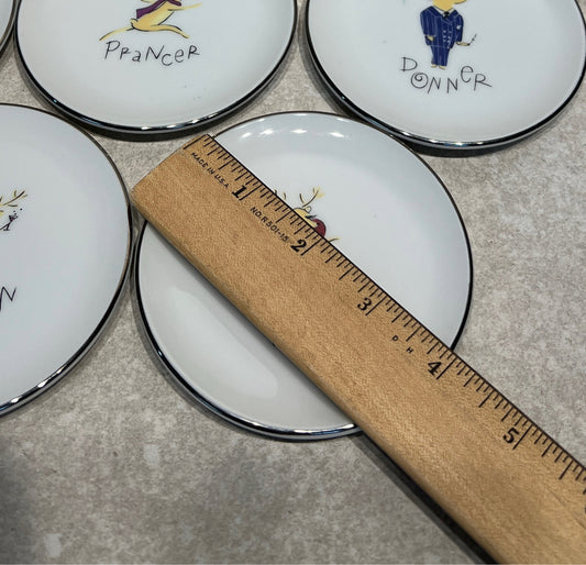 Set of 8 Pottery Barn Plates
