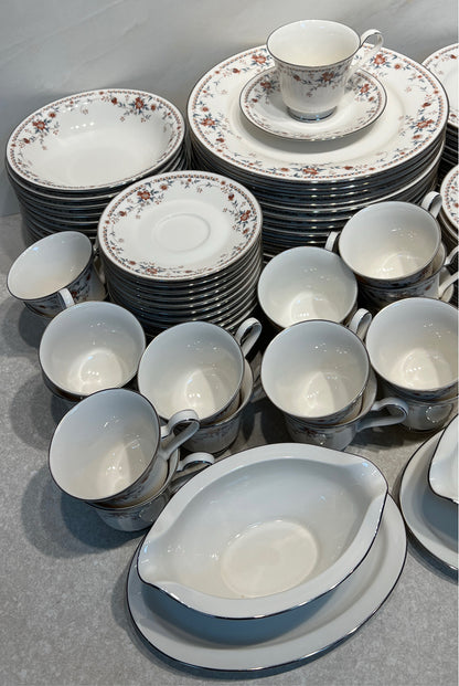 Noritake Adagio Dinnerware Set