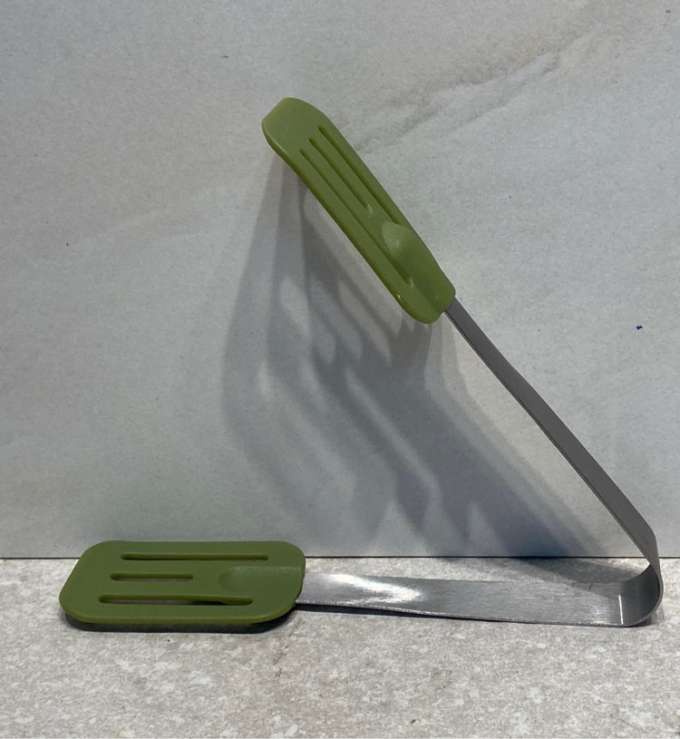 Tongs