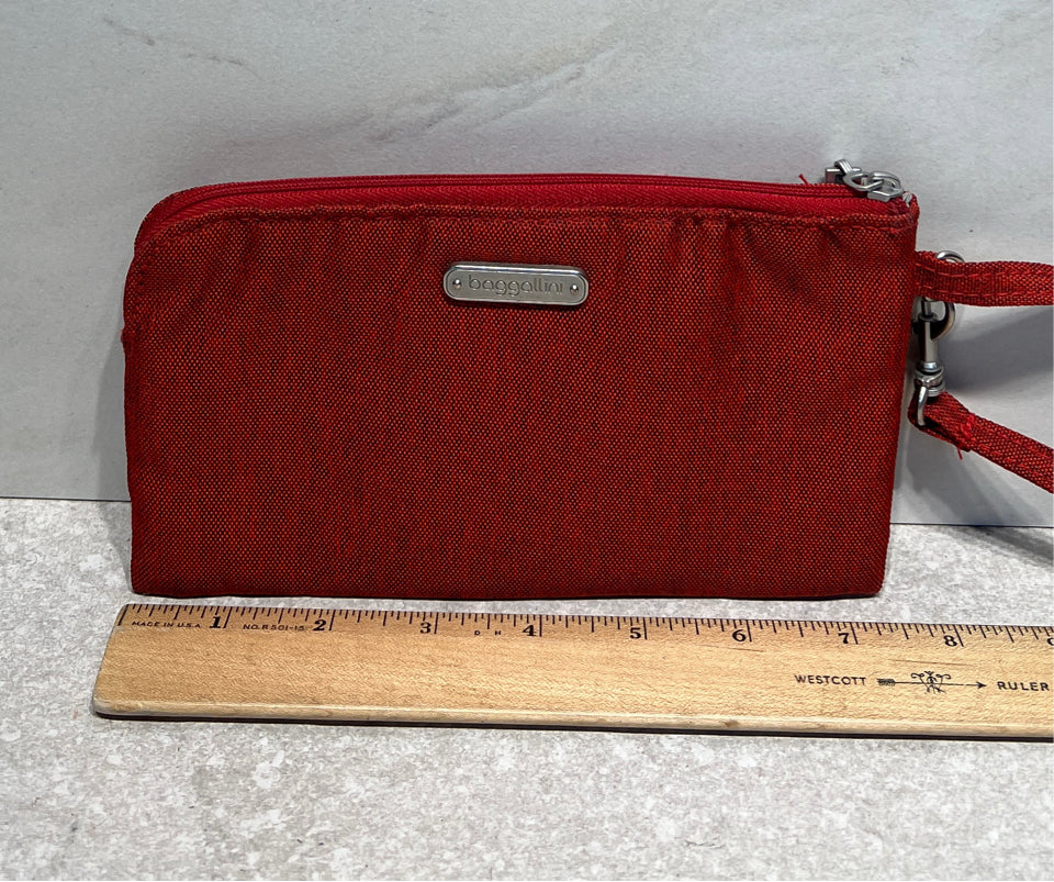 Baggallini Wristlet