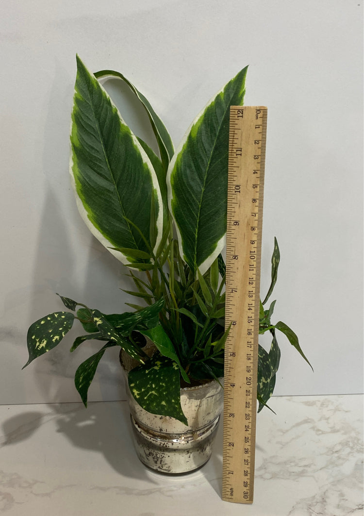 Artifical Decor