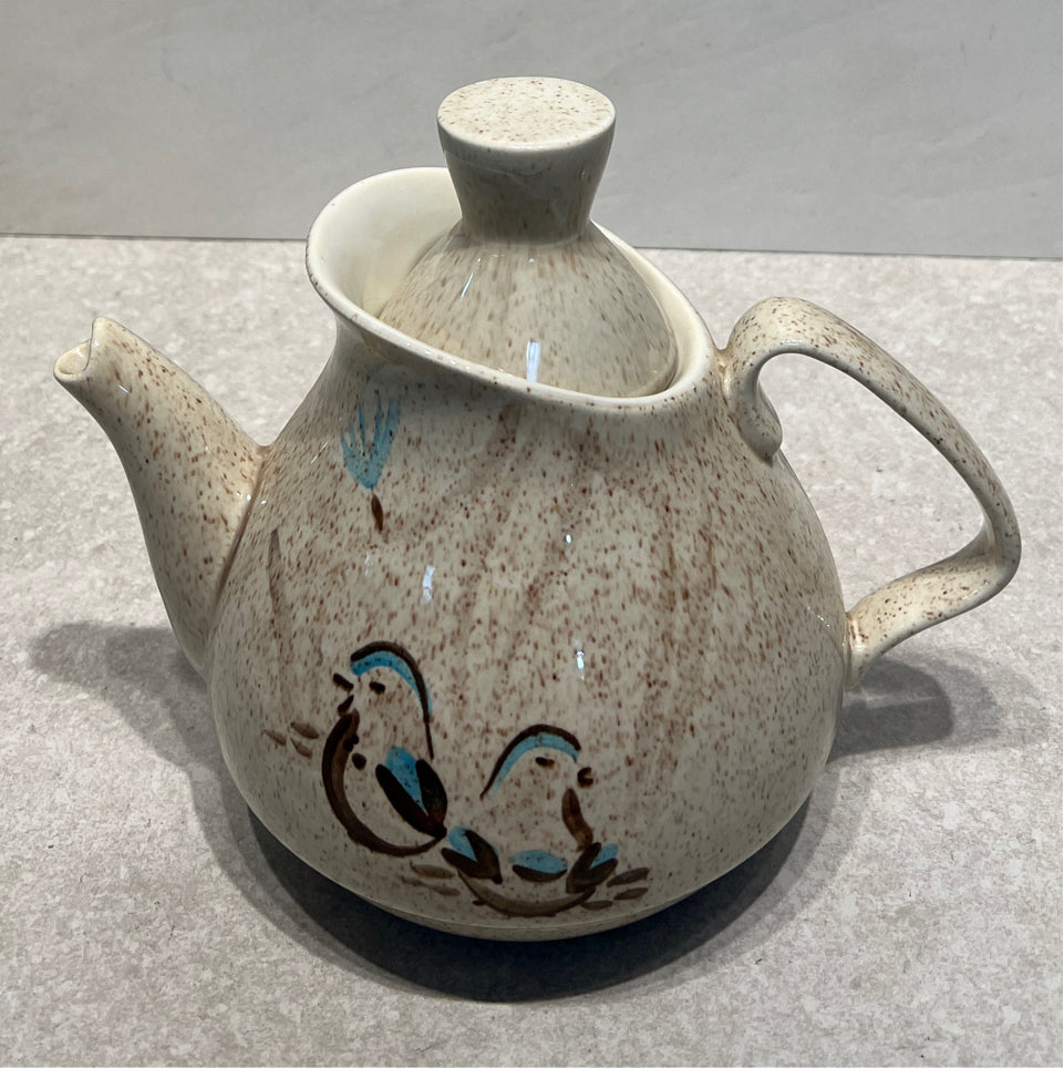 Red Wing Bob White Teapot