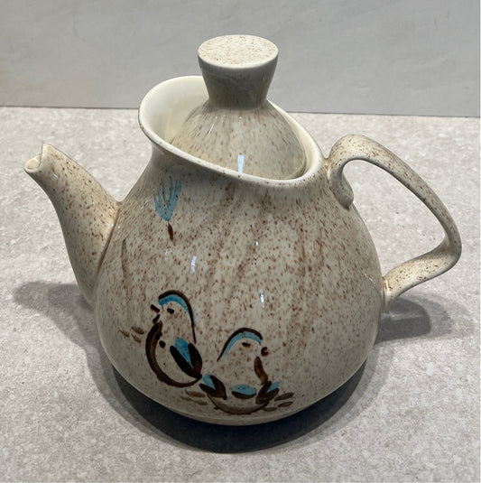 Red Wing Bob White Teapot