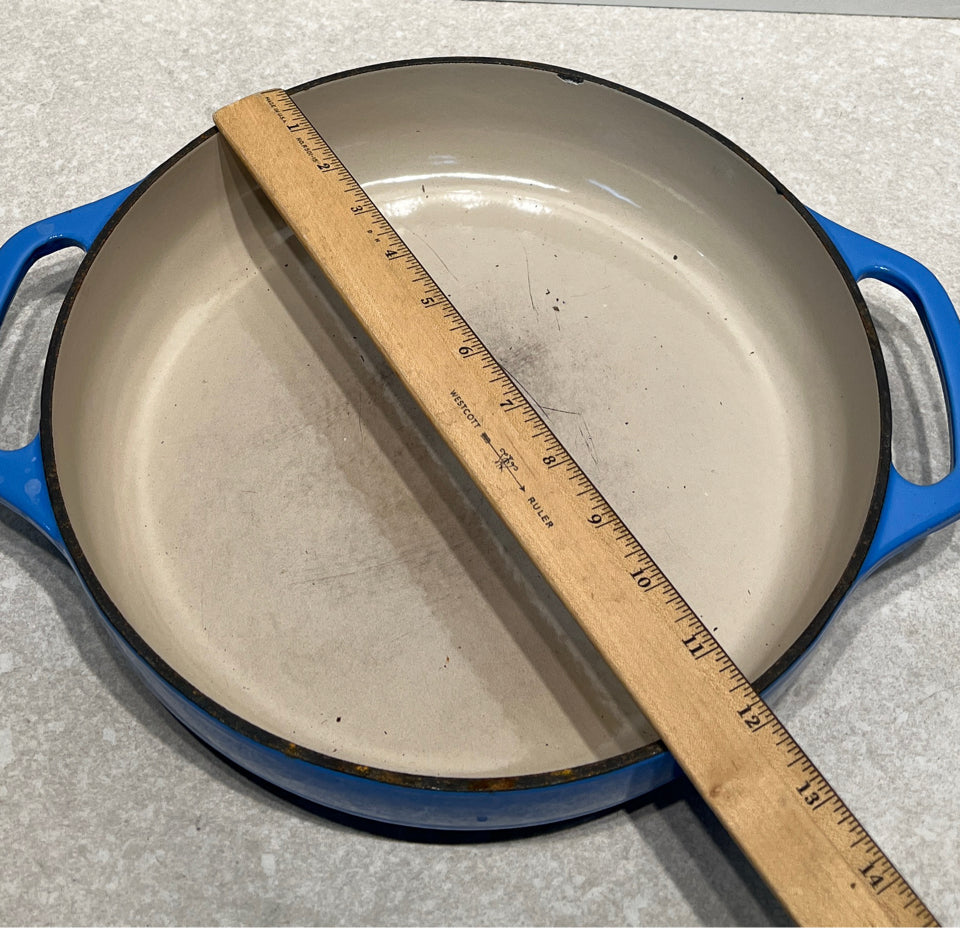 Lodge Covered Dutch Oven - as is