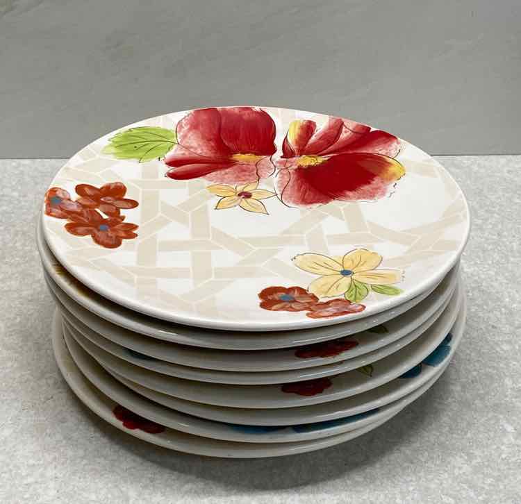 Set of 8 Plates