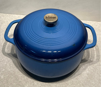 Lodge Covered Pot