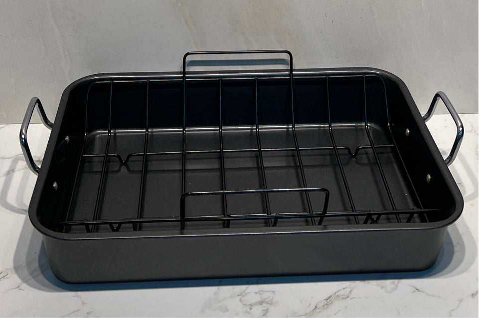 Roasting Pan with Insert