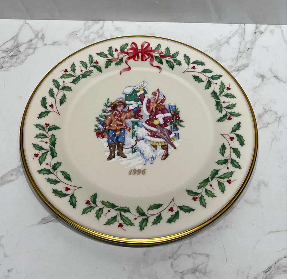 Lenox Holiday Plate - 10.5"